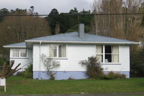 Photo of property in 27 Delaney Drive, Stokes Valley, Lower Hutt, 5019