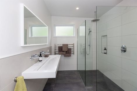 Photo of property in 20 Pingau Street, Paekakariki, 5034