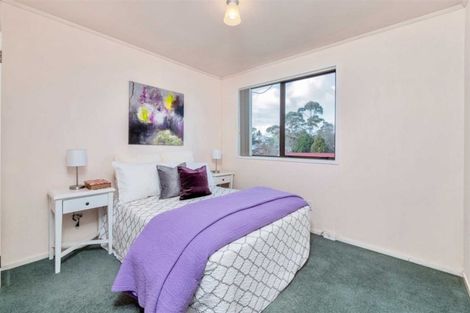 Photo of property in 15 Peterhouse Place, West Harbour, Auckland, 0618