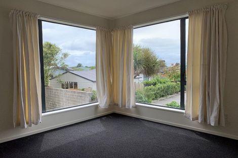 Photo of property in 26b Lake Terrace Road, Burwood, Christchurch, 8061