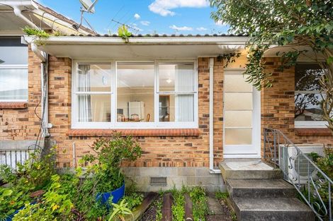 Photo of property in 3/135 Titirangi Road, New Lynn, Auckland, 0600