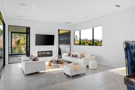 Photo of property in 2221 River Road, Horsham Downs, Hamilton, 3281