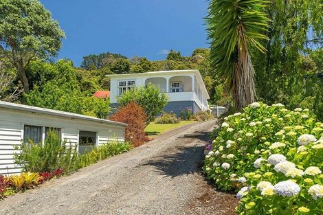 Photo of property in 13 Old Beach Road, Kohukohu, 0491