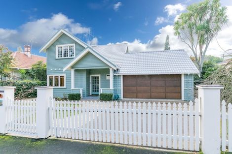 Photo of property in 39 Myrtle Street, Hamilton East, Hamilton, 3216