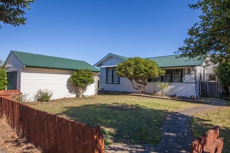 Photo of property in 102 Linton Street, West End, Palmerston North, 4410