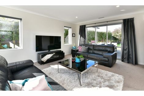 Photo of property in 13 Harvest Avenue, Orewa, 0931
