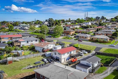 Photo of property in 238 Triangle Road, Massey, Auckland, 0614