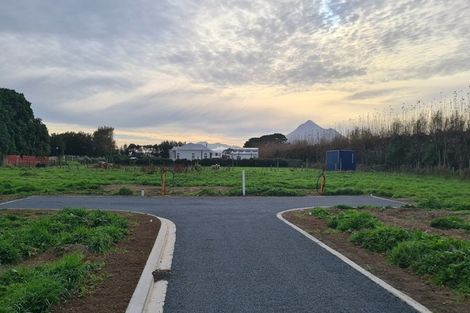 Photo of property in 81 Whitcombe Road, Opunake, 4616