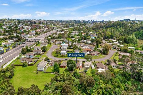 Photo of property in 15 Kopi Place, Massey, Auckland, 0614