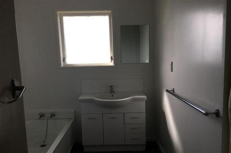 Photo of property in 3 Capella Place, Manurewa, Auckland, 2102