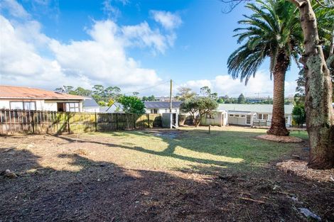 Photo of property in 68 Vodanovich Road, Te Atatu South, Auckland, 0610