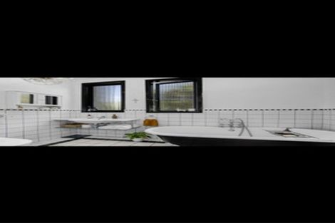 Photo of property in 58 Ferry Road, Days Bay, Lower Hutt, 5013