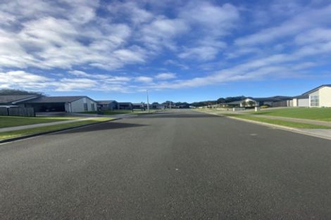 Photo of property in 27 Sycamore Drive, Sunnynook, Auckland, 0620