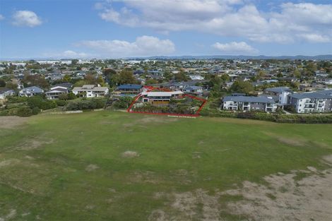 Photo of property in 13 Marnane Terrace, St Andrews, Hamilton, 3200