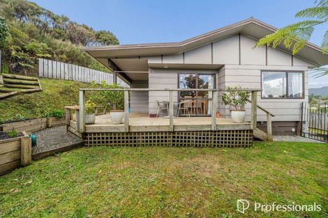 Photo of property in 15c Glen Road, Stokes Valley, Lower Hutt, 5019
