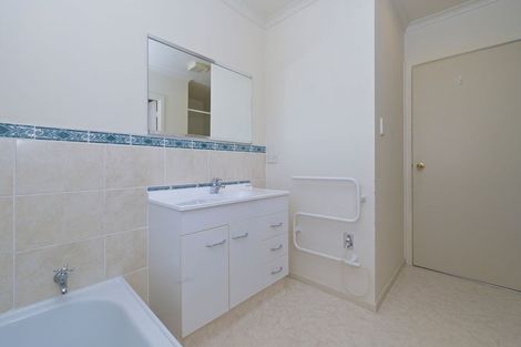 Photo of property in 24 Tirinui Crest Road, Otumoetai, Tauranga, 3110