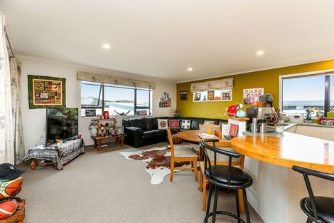 Photo of property in 2/75 Hine Street, New Plymouth, 4310