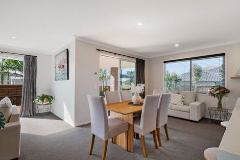 Photo of property in 55 Athenree Road, Athenree, Katikati, 3177