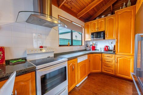 Photo of property in 19 Oxford Street, West End, Timaru, 7910