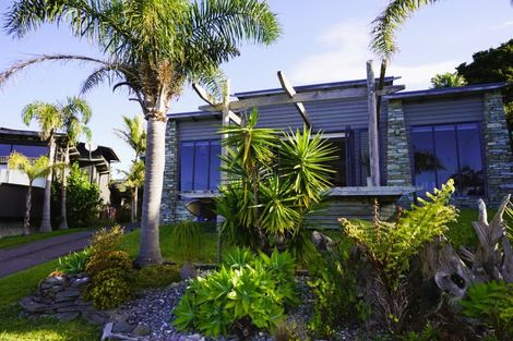 Photo of property in 23 Seacrest Boulevard, Langs Beach, Waipu, 0582