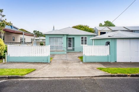 Photo of property in 19a Grey Street, Waitara, 4320