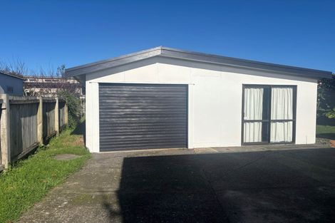 Photo of property in 32 Lawrie Avenue, Pukekohe, 2120