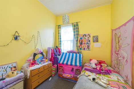 Photo of property in 33 Gibson Street, Aramoho, Whanganui, 4500