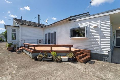 Photo of property in 21 Chamberlain Street, Dannevirke, 4930