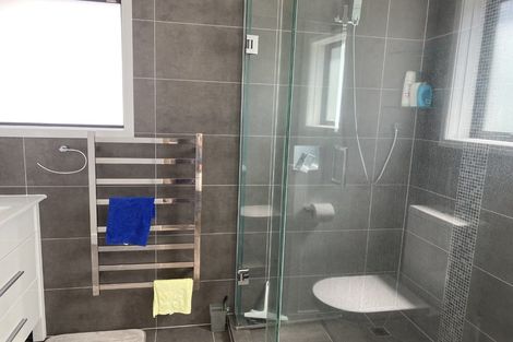 Photo of property in 39 Waller Avenue, Bucklands Beach, Auckland, 2012