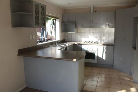 Photo of property in 2/21 Glanworth Place, Dannemora, Auckland, 2016