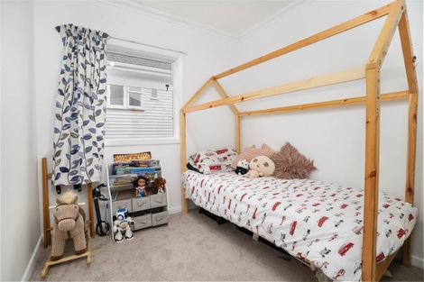 Photo of property in 26 Duncan Street, Tawa, Wellington, 5028