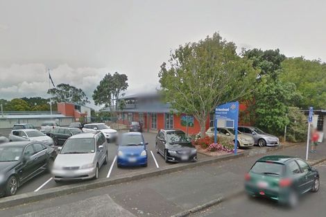 Photo of property in 2/10 Mahara Avenue, Birkenhead, Auckland, 0626