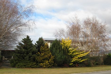 Photo of property in 2 Rata Street, Wanaka, 9305