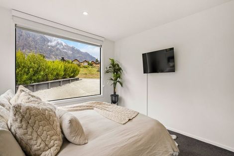 Photo of property in 5 Glenelg Lane, Jacks Point, 9371