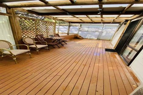 Photo of property in 7 Laurina Road, Sunnynook, Auckland, 0620