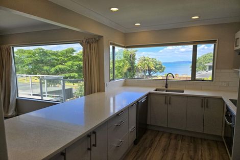 Photo of property in 8 Sunburst Avenue, Snells Beach, 0920