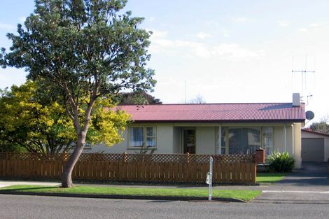 Photo of property in 71 College Street, Awapuni, Palmerston North, 4412