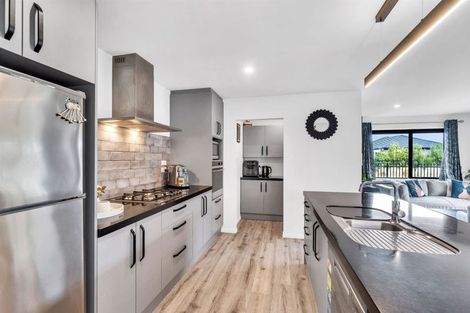 Photo of property in 23 Arabella Crescent, Yaldhurst, Christchurch, 8042