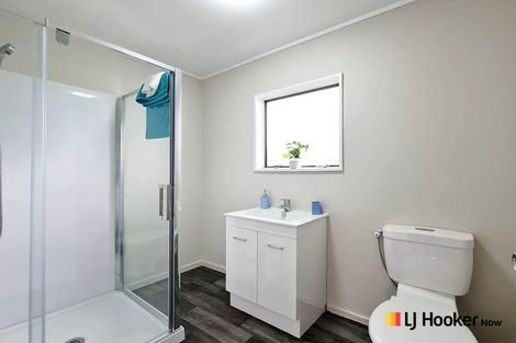 Photo of property in 11a De Bloge Place, Clendon Park, Auckland, 2103