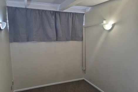 Photo of property in 2/127 Seabrook Avenue, New Lynn, Auckland, 0600