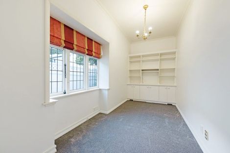 Photo of property in 8 Park Street, Thorndon, Wellington, 6011