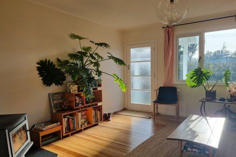 Photo of property in 18 Harrison Street West, Featherston, 5710