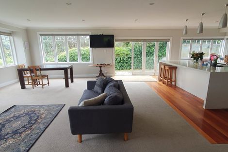 Photo of property in 49 Tio Tio Road, Miramar, Wellington, 6022