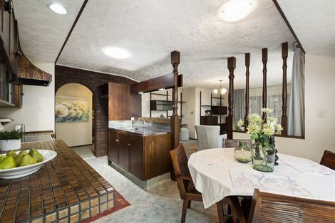 Photo of property in 10 Portsea Place, Chatswood, Auckland, 0626