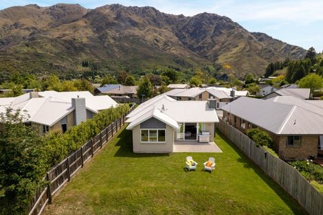 Photo of property in 9 Sew Hoy Lane, Arthurs Point, Queenstown, 9371
