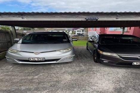 Photo of property in 33 Addison Drive, Glendene, Auckland, 0602