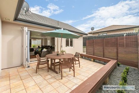 Photo of property in 14 Ebanjane Way, Clendon Park, Auckland, 2103
