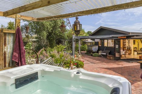 Photo of property in 12 Moreland Place, Mapua, 7005