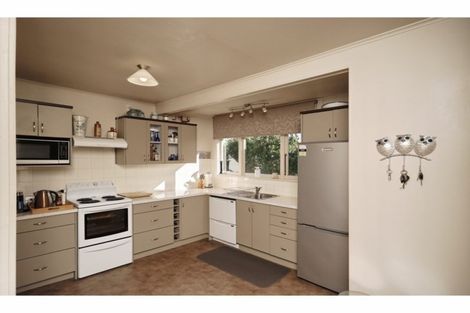 Photo of property in 52 Batten Grove, The Pines Beach, 7630