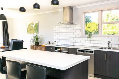 Photo of property in 33 Holdaway Street, Riversdale, Blenheim, 7201